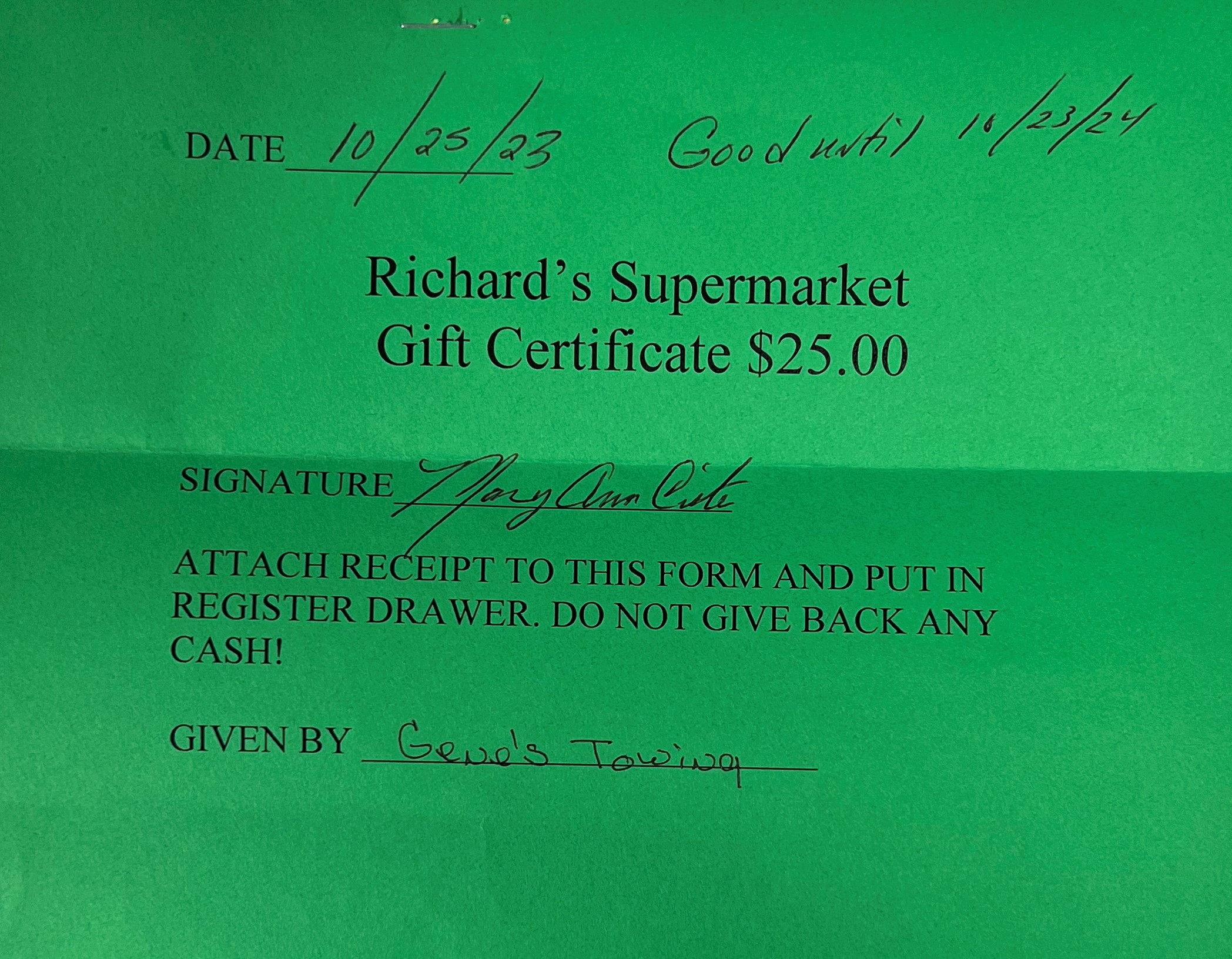 $25 Gift Certificate to Richard's Supermarket